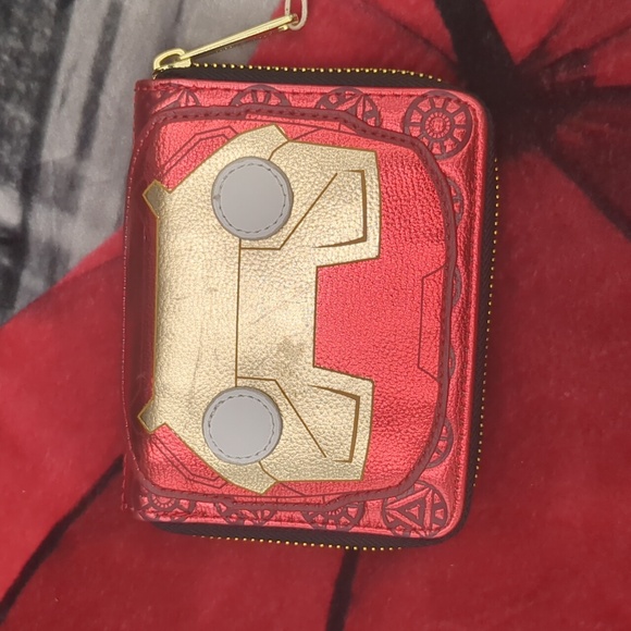Iron Man zip around wallet - Picture 3 of 8